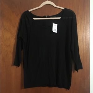 NWT💖 pullover sweater with back zipper! Size L